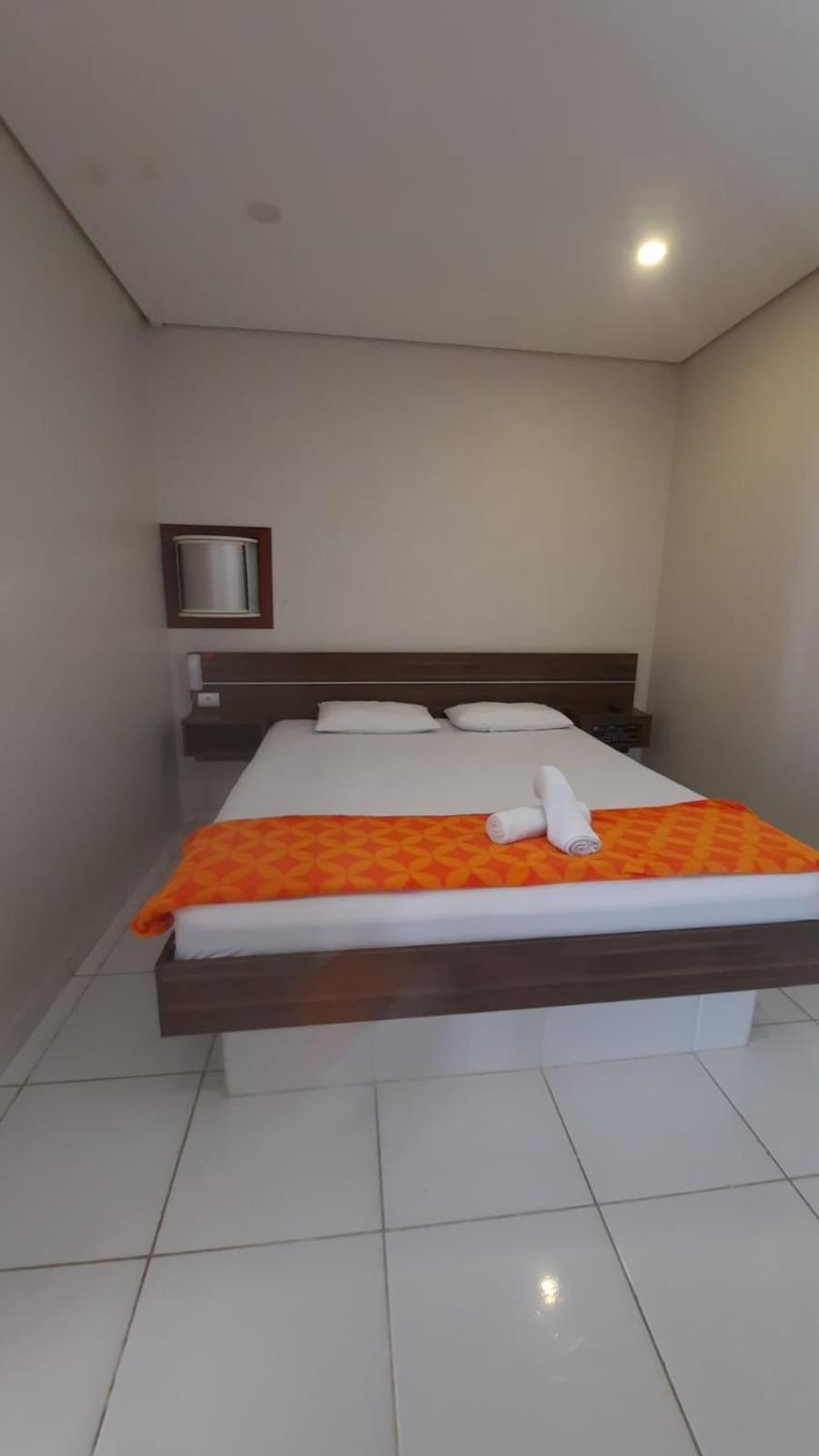 Hotel E Pousada Isis Sao Pedro  Exteriör bild